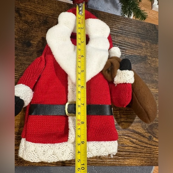 St Nicholas Square Santa Wine Bottle Cover - Picture 5 of 7